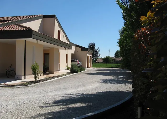 Bed & Breakfast Nelly Lonigo