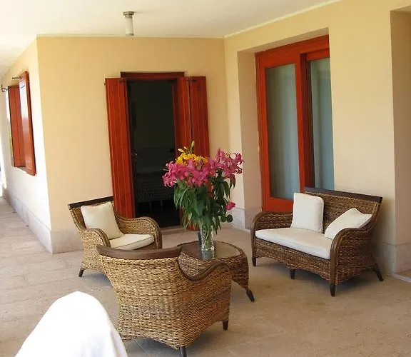 Bed & Breakfast Nelly 4*