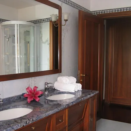 Nelly Отель типа 