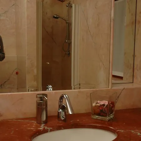 Nelly Отель типа 