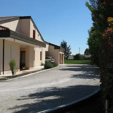 Bed & Breakfast Nelly Lonigo