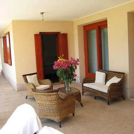 Bed and breakfast Nelly 4*
