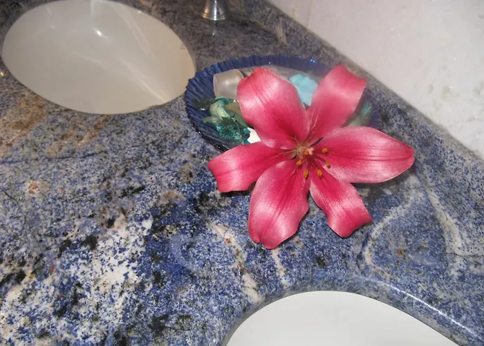 ベッド・アンド・ブレックファスト Nelly ロニーゴ