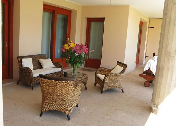 Alojamento de Acomodação e Pequeno-almoço Nelly